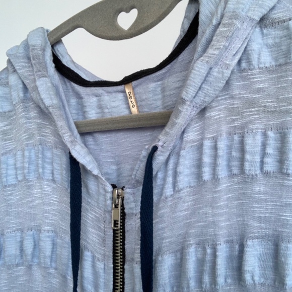 Pete Collection Made in USA Blue Trim Stretch Summer Hoodie - Picture 3 of 5